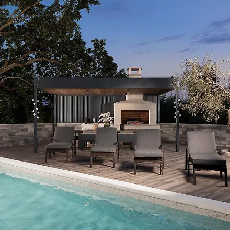 Blue Villa *